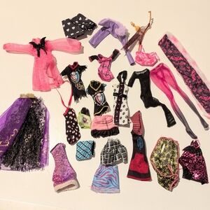 Monster High Clothes Lot